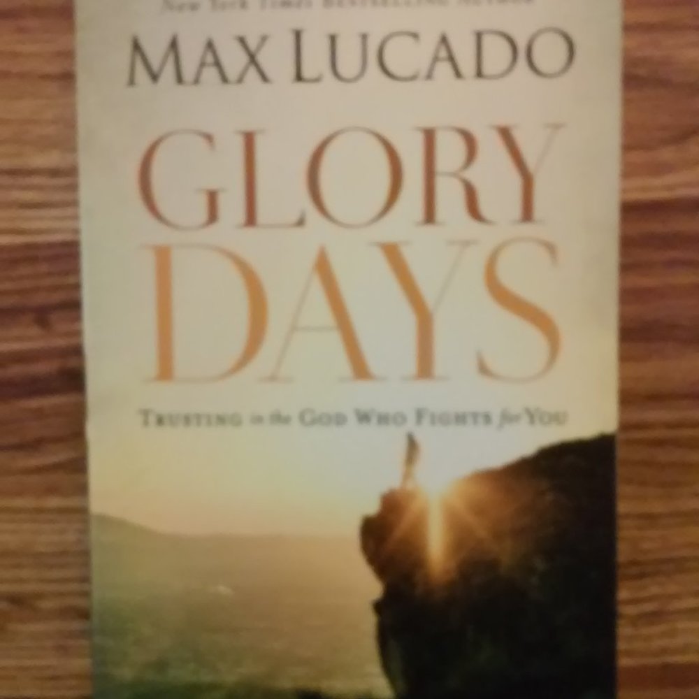 TBN Book AND Plaque 'Glory Days""God Of Hope" Stands Or Hang 3 1/2" x 3 1/2"